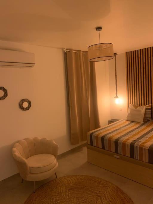 Sandspa Logement Avec Jacuzzi Orange  Luaran gambar