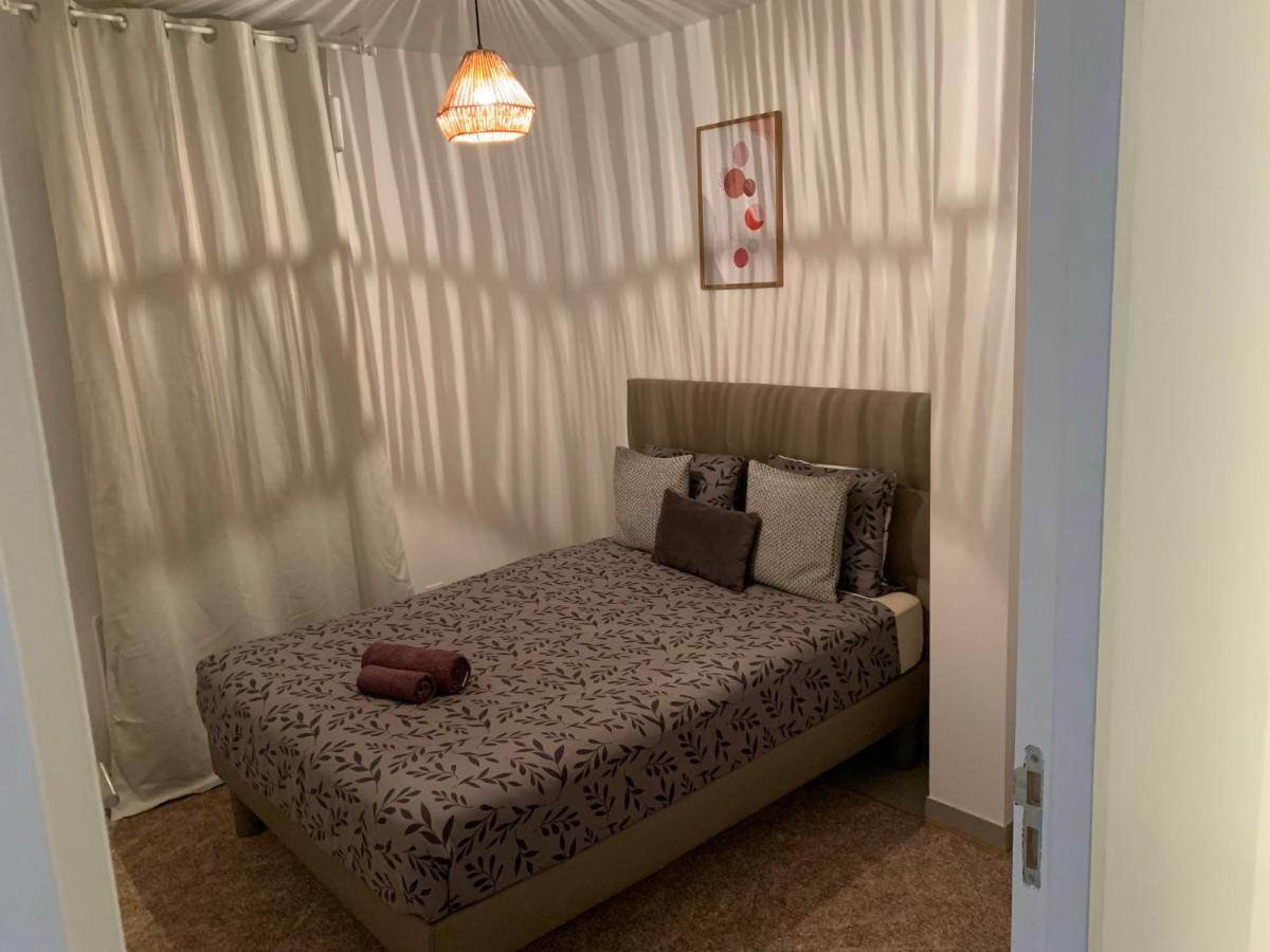 Sandspa Logement Avec Jacuzzi Orange  Luaran gambar